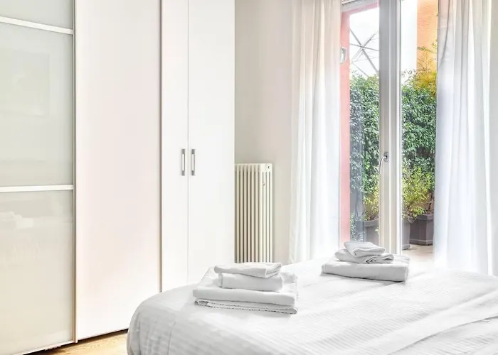 Comfy And Central Apartment