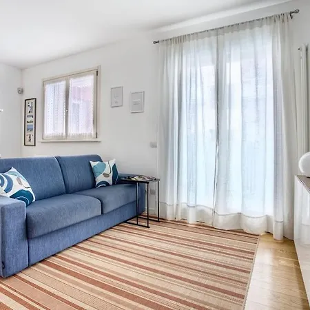 Διαμέρισμα Comfy And Central *